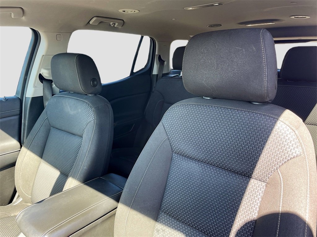 Used 2023 GMC Acadia SLE w/ Driver Convenience Package image 12