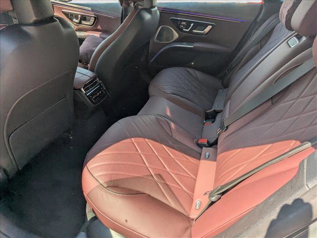 Used 2024 Mercedes-Benz EQS 580 4MATIC Sedan image 15