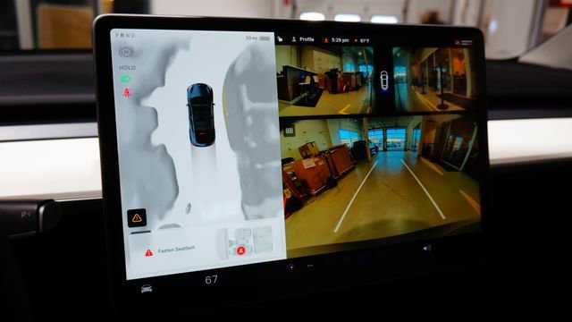 Used 2024 Tesla Model Y Long Range image 12