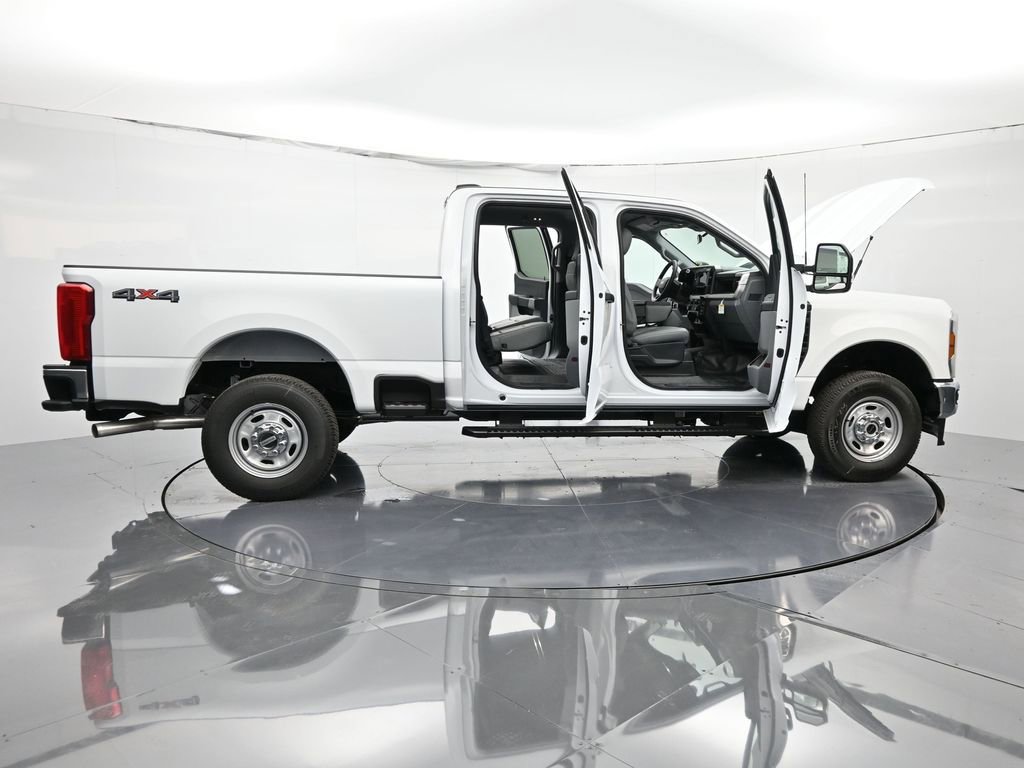 New 2026 Ford F250 XL w/ XL Chrome Package image 51
