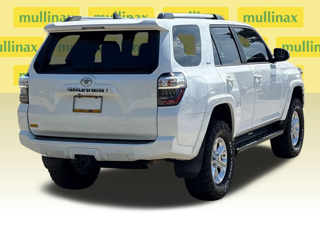 Used 2021 Toyota 4Runner SR5 AWD/4WD image 4