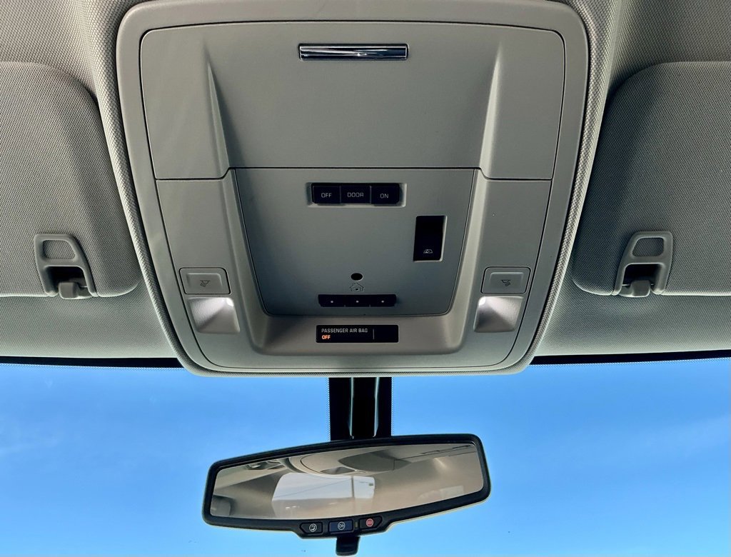 Used 2018 Chevrolet Silverado 1500 LT w/ Texas Edition image 32