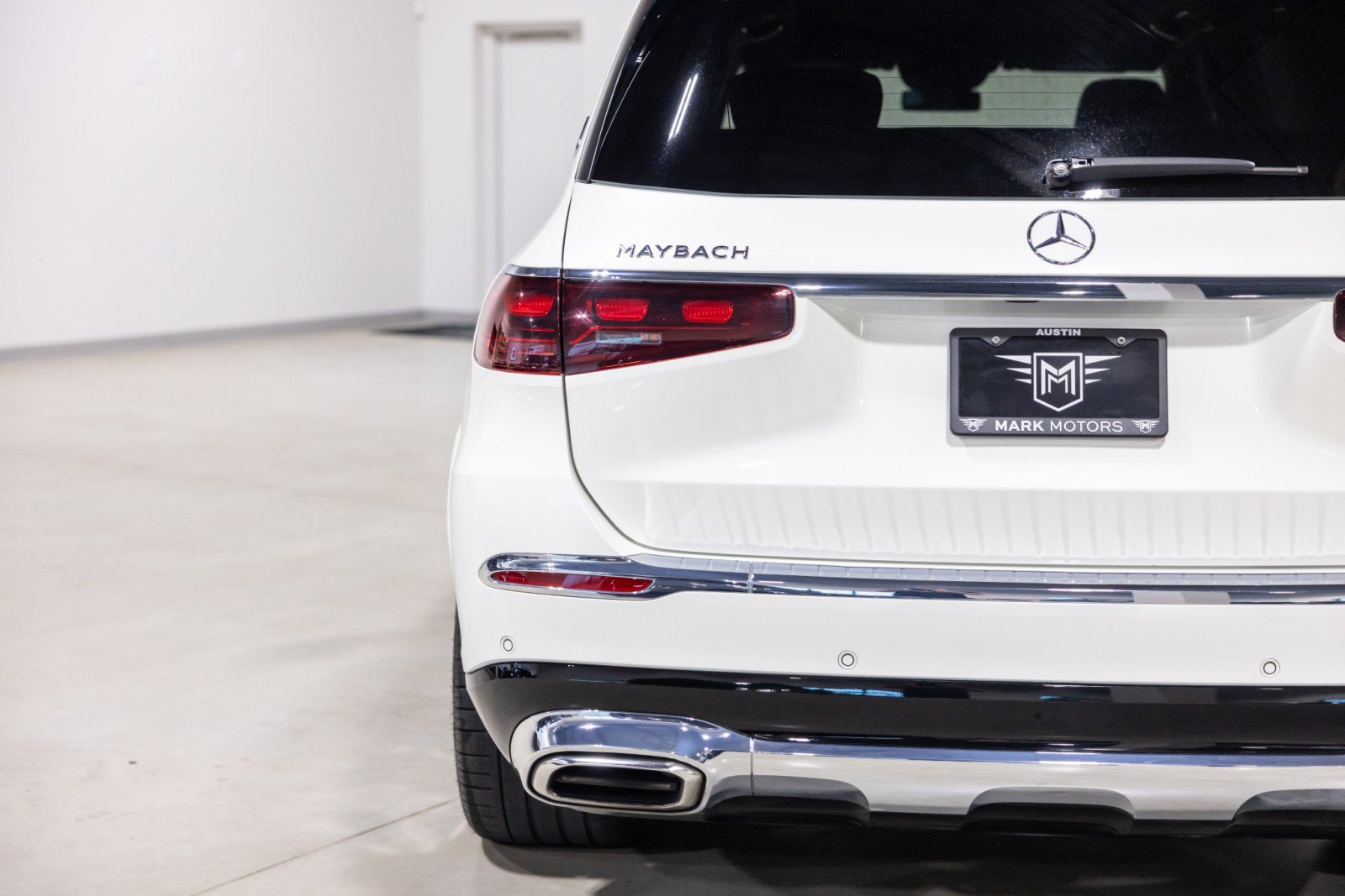 Used 2024 Mercedes-Benz Maybach GLS 600 4MATIC image 14