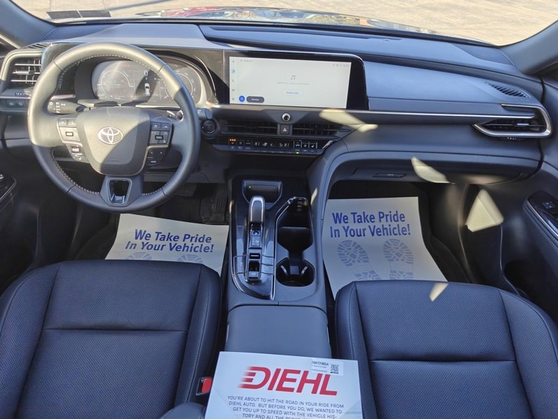 Used 2025 Toyota Crown Signia image 23