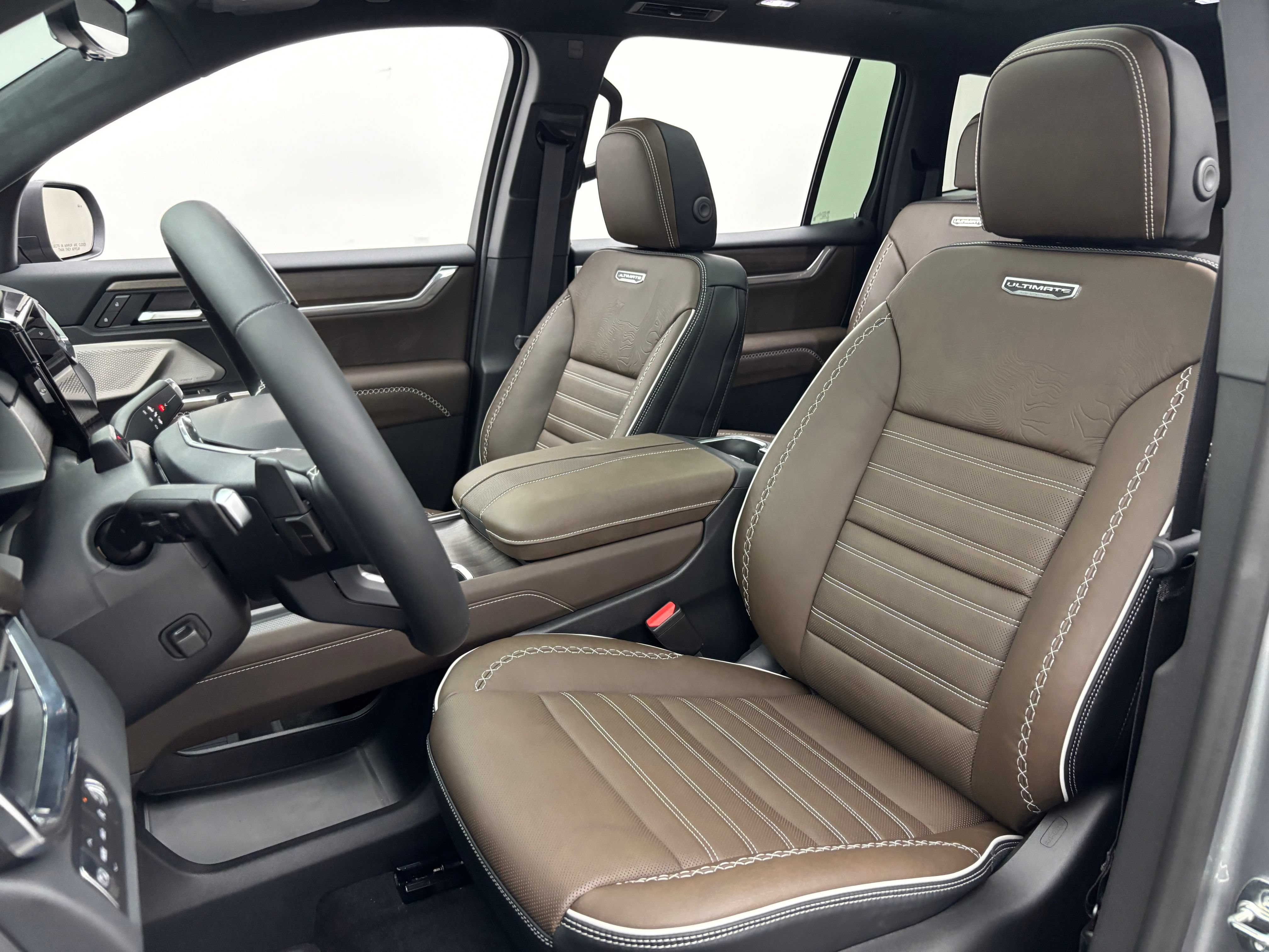 New 2026 GMC Acadia Denali Ultimate w/ LPO, Floor Liner Package AWD/4WD image 22