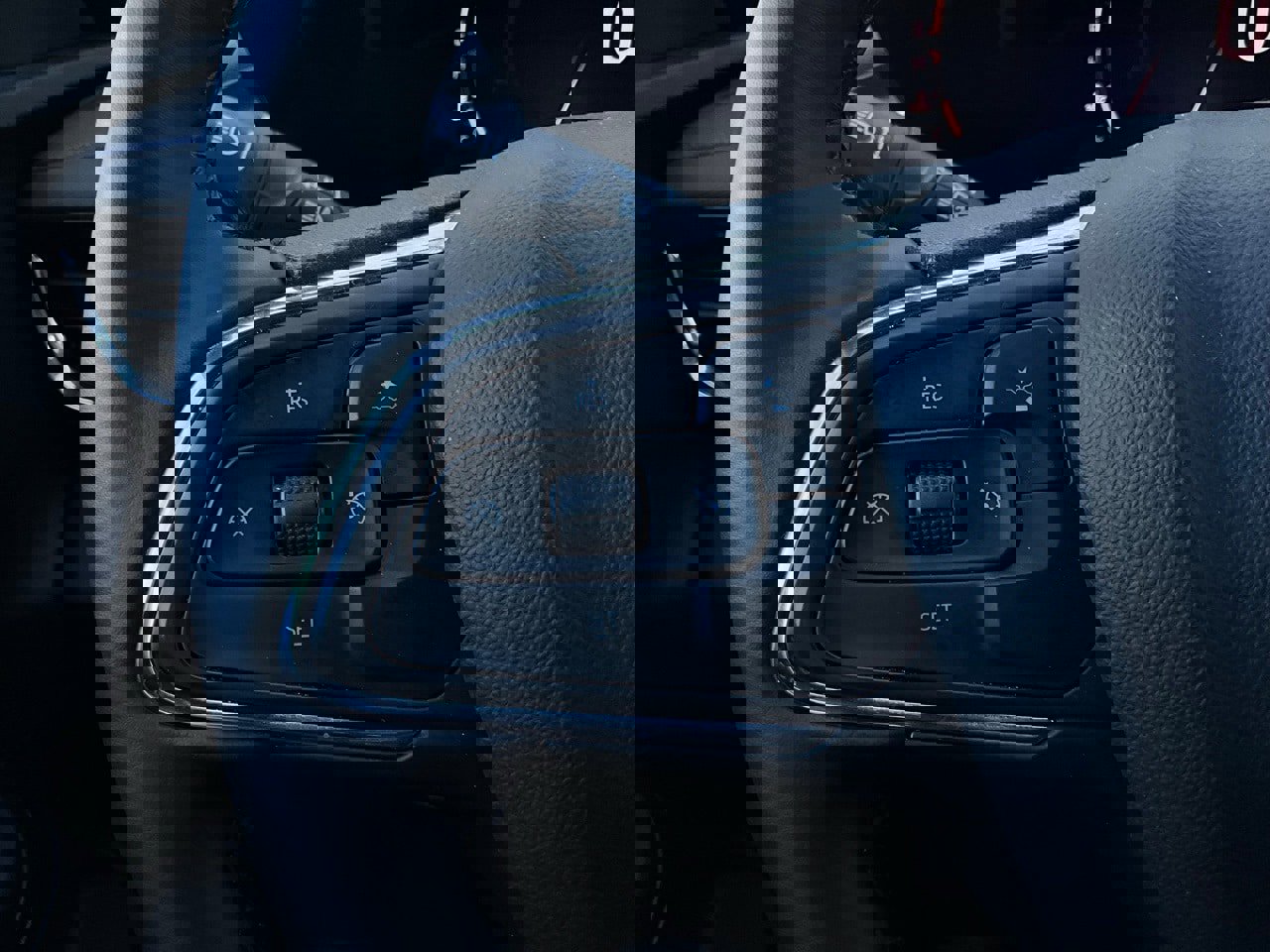 Used 2025 Buick Envista Sport Touring image 33