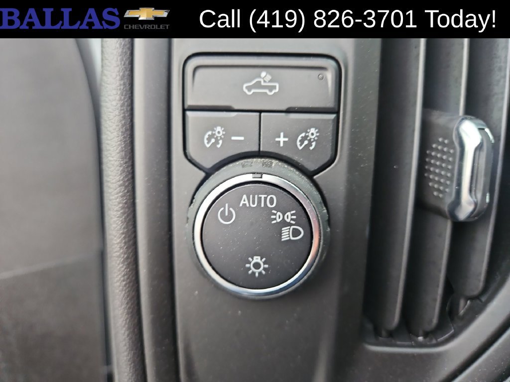 Certified 2025 Chevrolet Silverado 1500 W/T RWD image 18