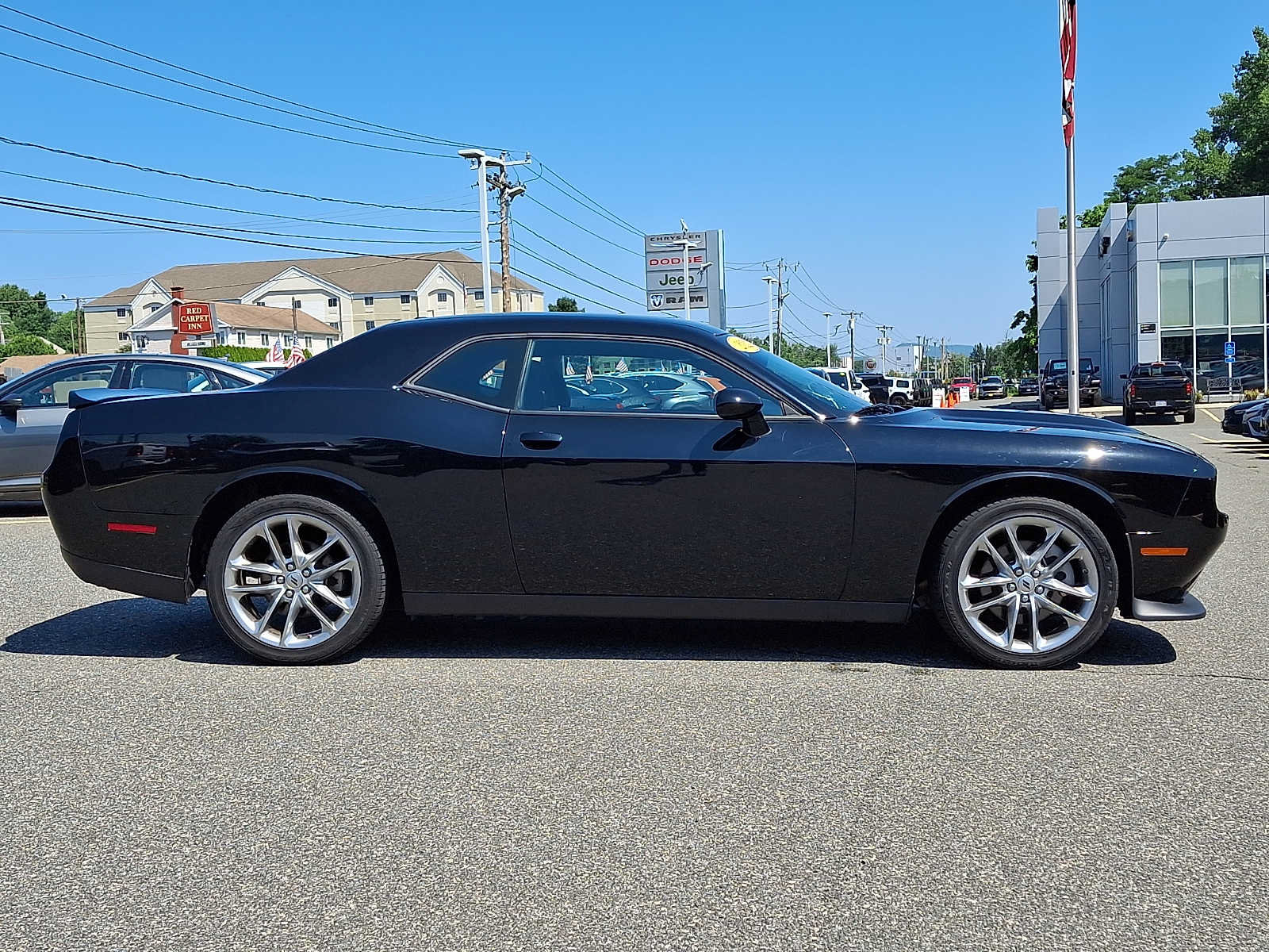 Used 2022 Dodge Challenger GT AWD/4WD image 7