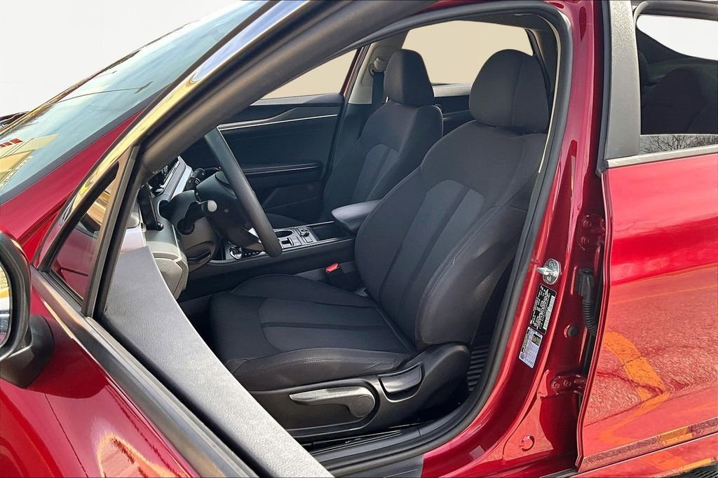 Used 2021 Kia K5 LXS image 25