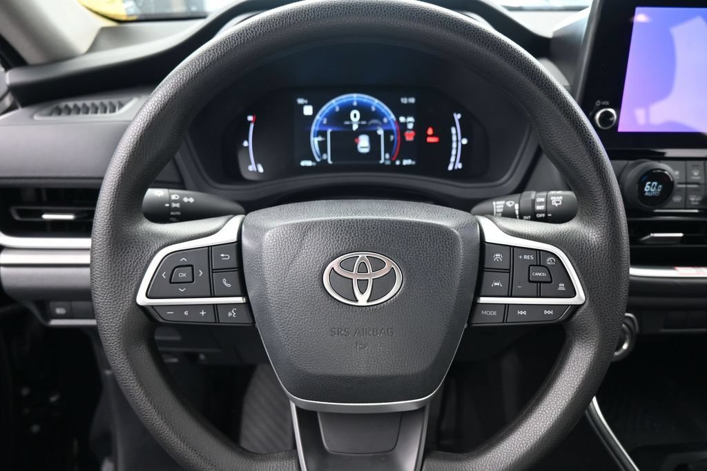 Used 2025 Toyota Grand Highlander FWD image 14