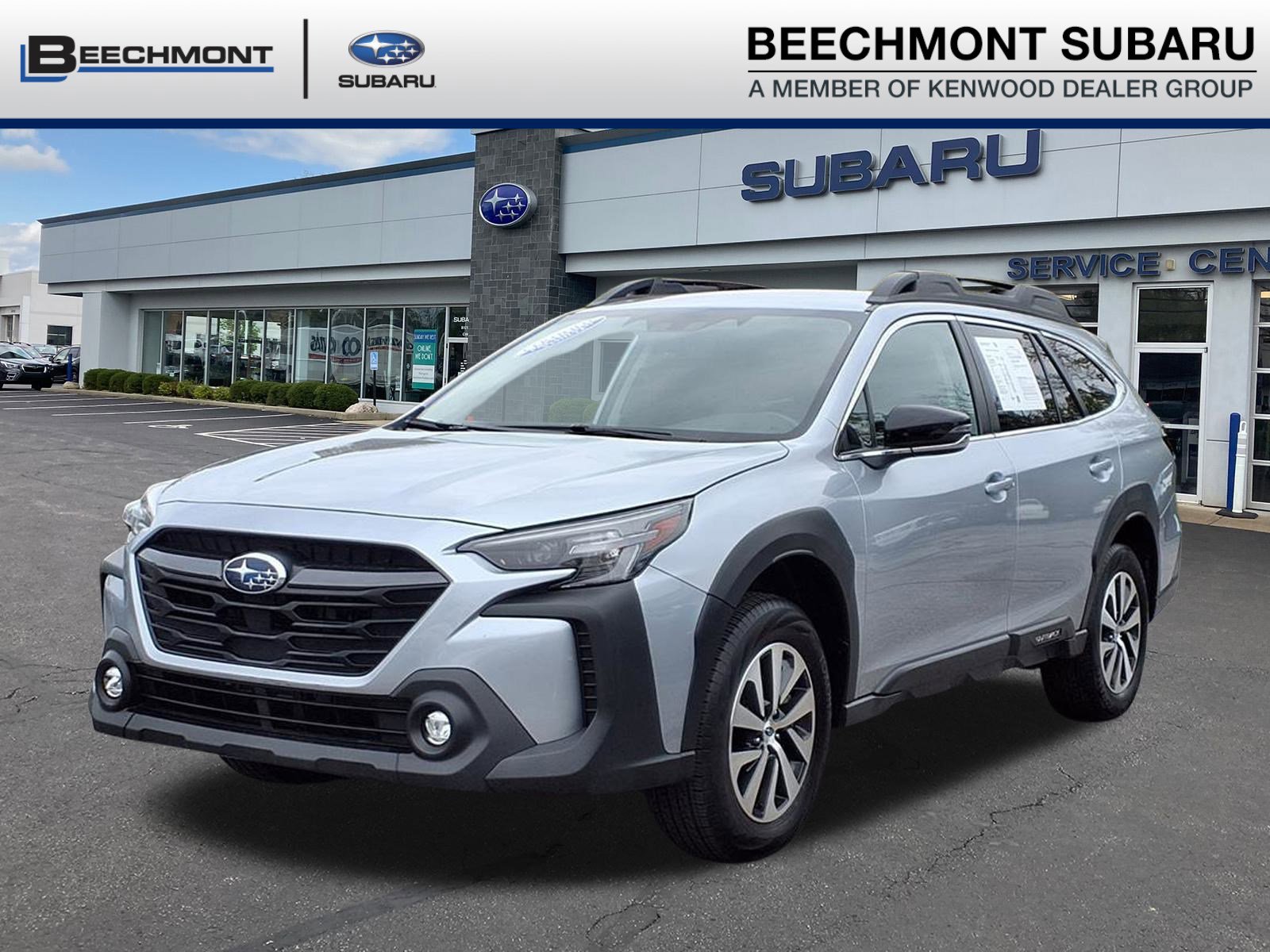 Used 2025 Subaru Outback Premium image 2