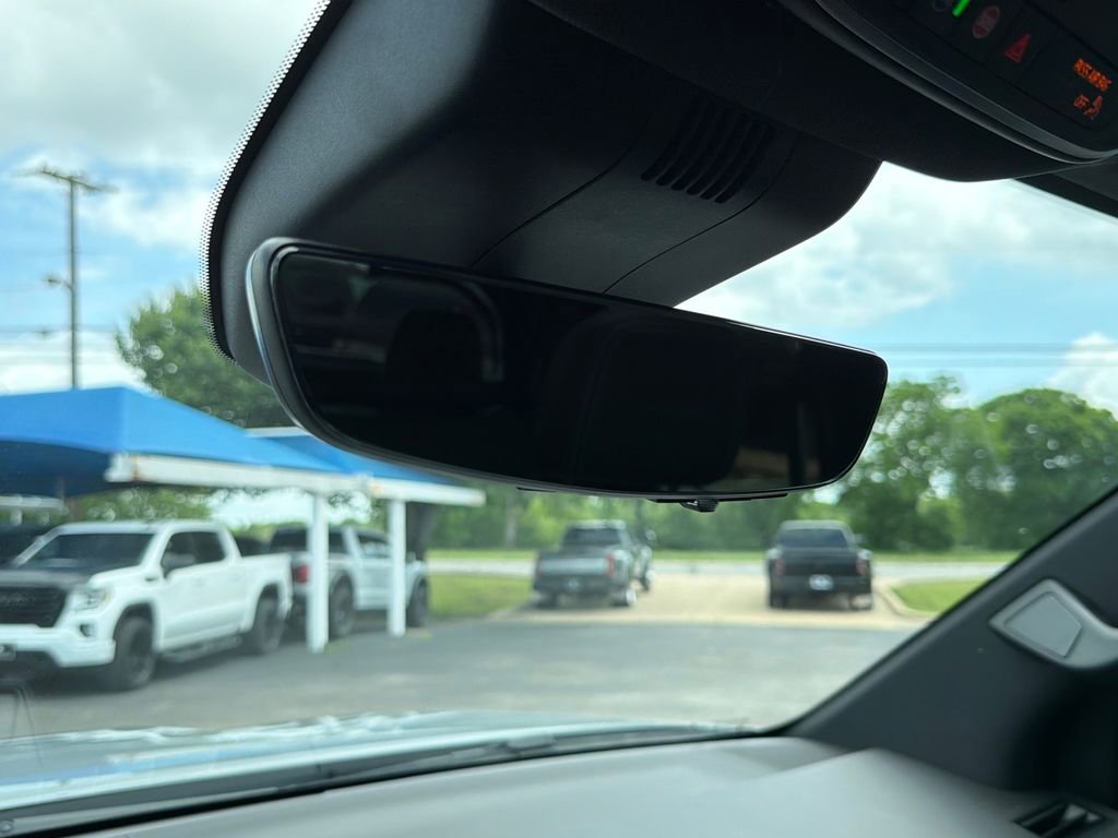 Used 2025 GMC Sierra EV Denali image 30