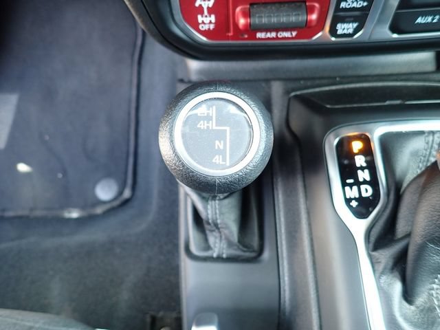 Used 2024 Jeep Wrangler Unlimited Rubicon AWD/4WD image 22