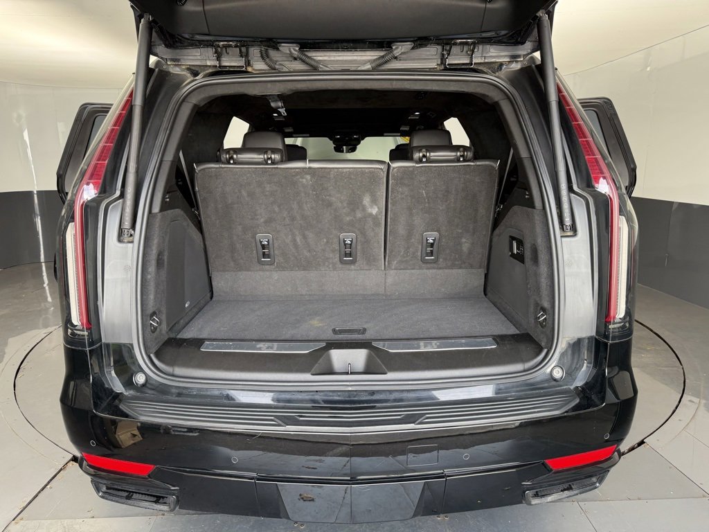 Used 2022 Cadillac Escalade Sport Platinum image 16