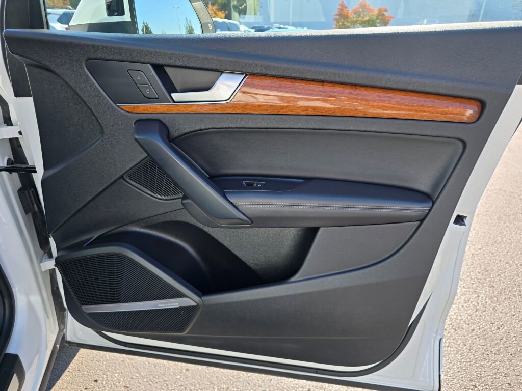 Used 2023 Audi Q5 2.0T Premium Plus image 45