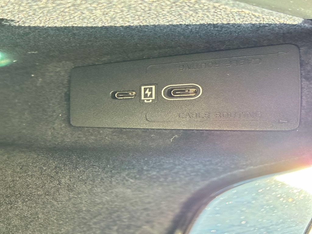 Used 2023 Volvo XC60 B5 Core AWD/4WD image 19