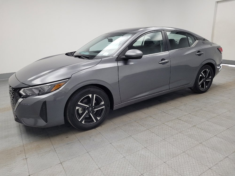 Used 2025 Nissan Sentra SV image 2