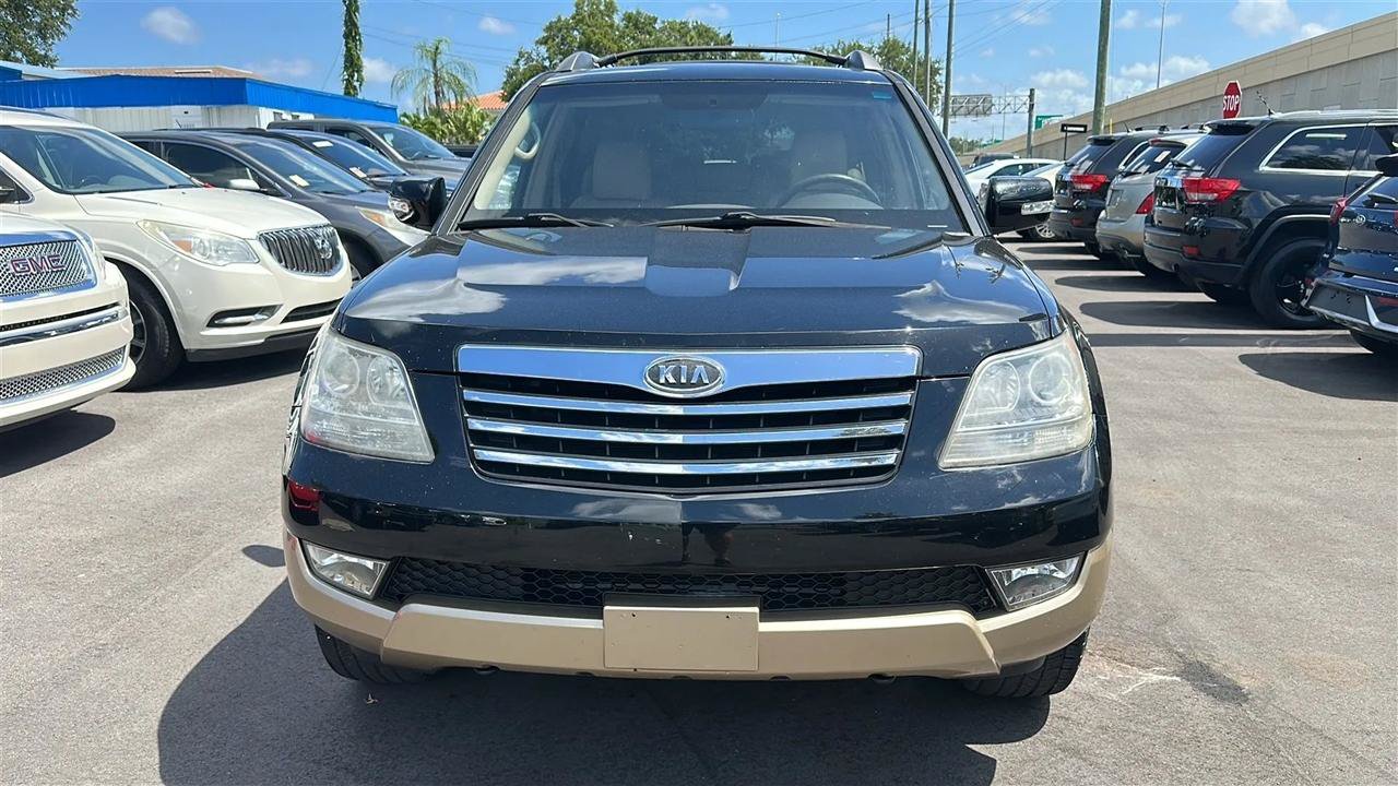 Used 2009 Kia Borrego EX w/ Premium Pkg RWD image 3