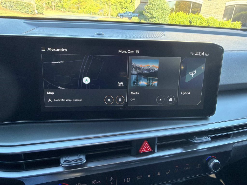 Used 2025 Kia Sorento EX w/ EX Panoramic Sunroof Package FWD image 28