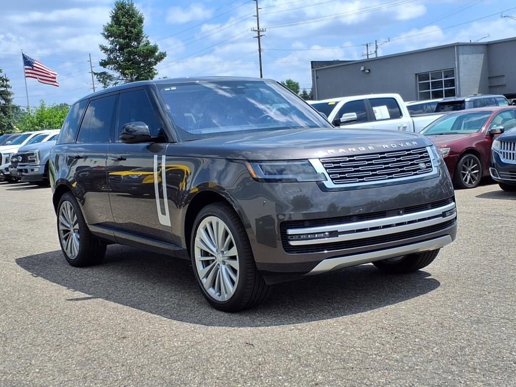 Used 2023 Land Rover Range Rover First Edition AWD/4WD image 7