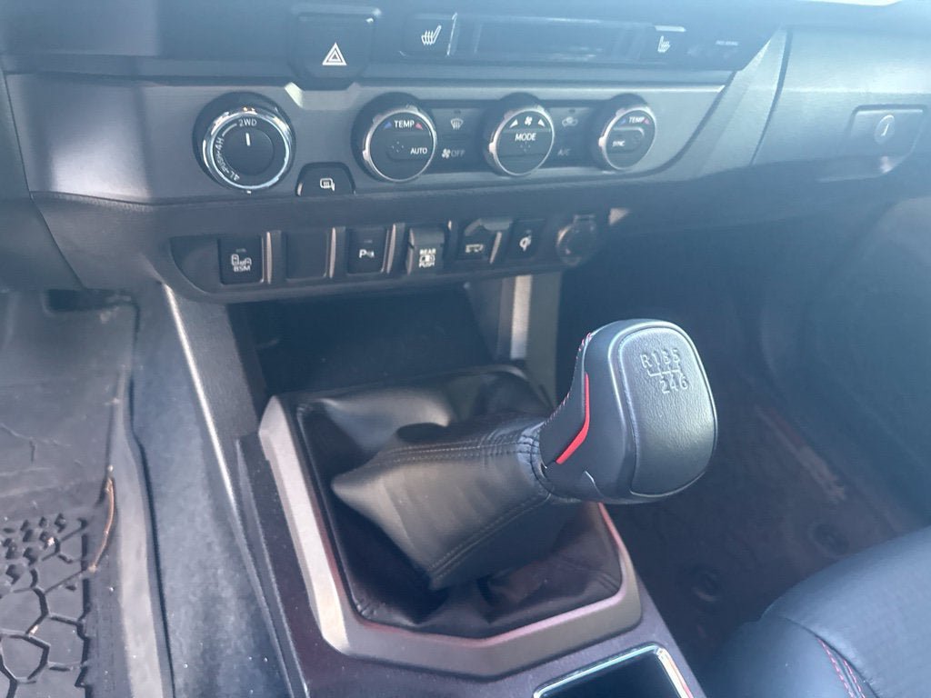 Certified 2022 Toyota Tacoma TRD Pro AWD/4WD image 11