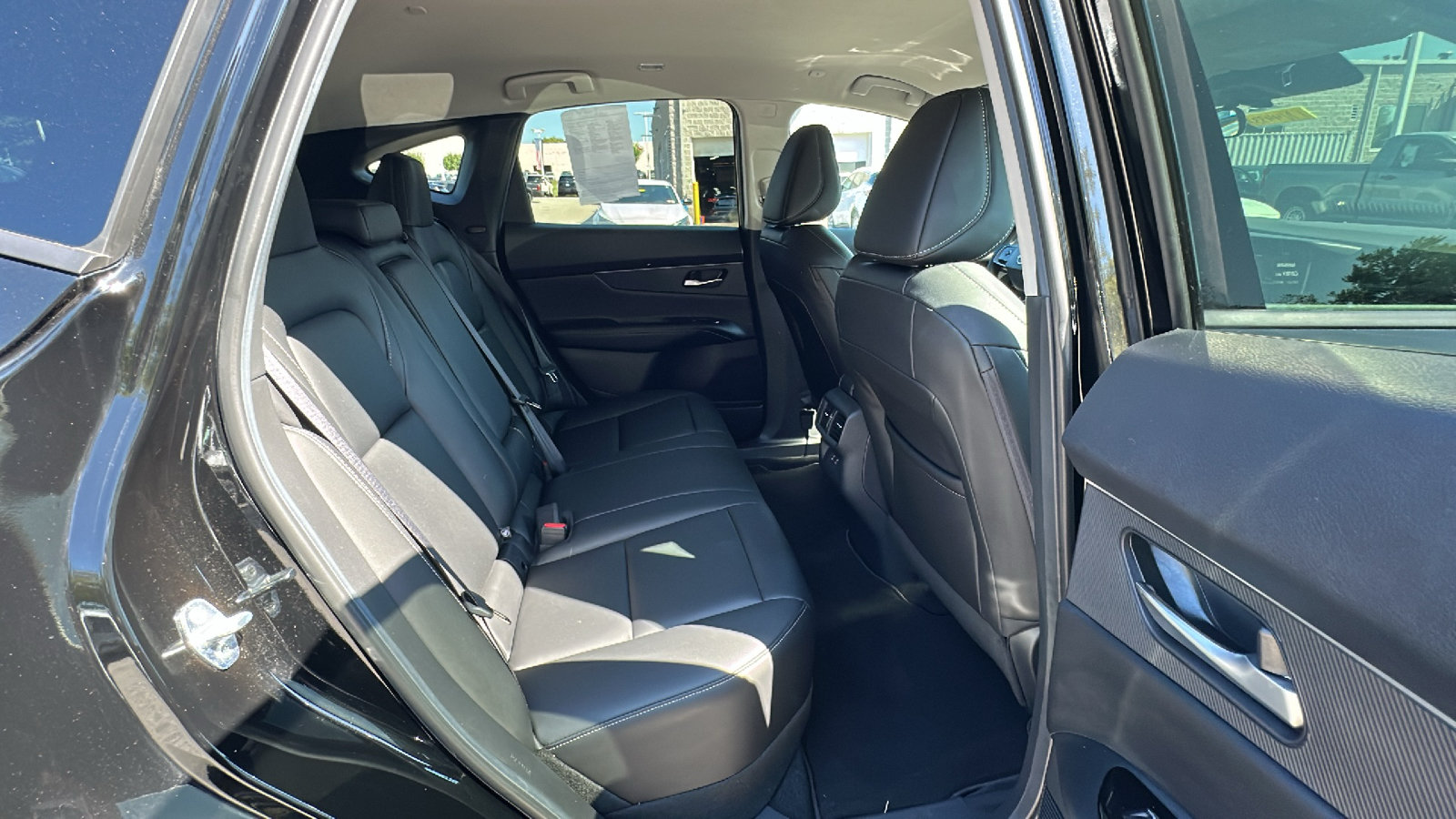 Certified 2025 Nissan Murano SV AWD/4WD image 23