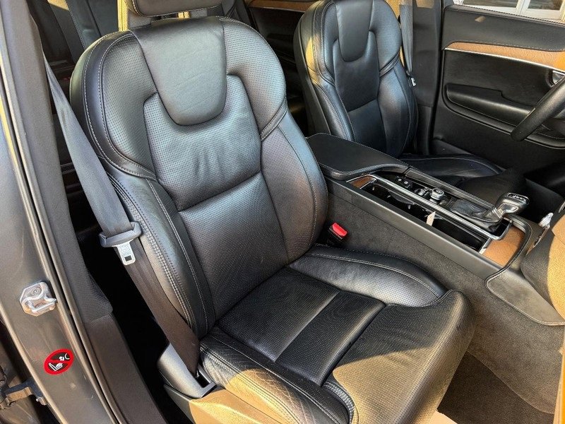 Used 2018 Volvo XC90 T6 Inscription w/ Convenience Package image 11