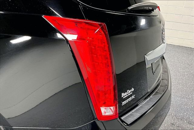 Used 2015 Cadillac SRX Luxury w/ Driver Awareness Package FWD image 20