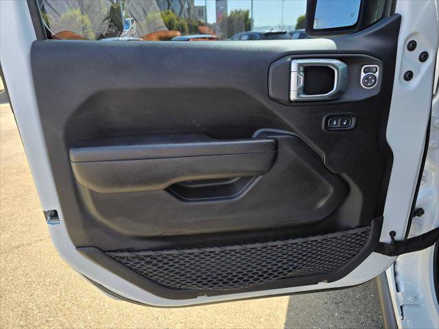 Used 2023 Jeep Wrangler Unlimited w/ 8.4" Radio Group AWD/4WD image 19