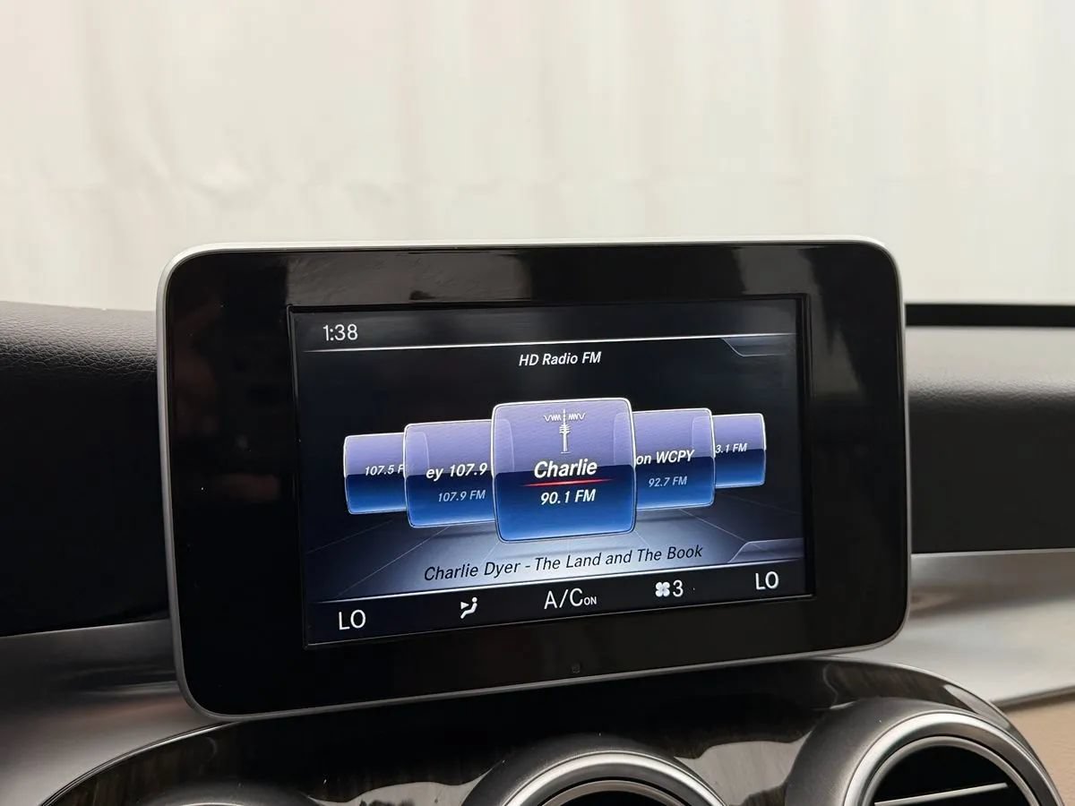 Used 2015 Mercedes-Benz C 300 4MATIC Sedan image 20