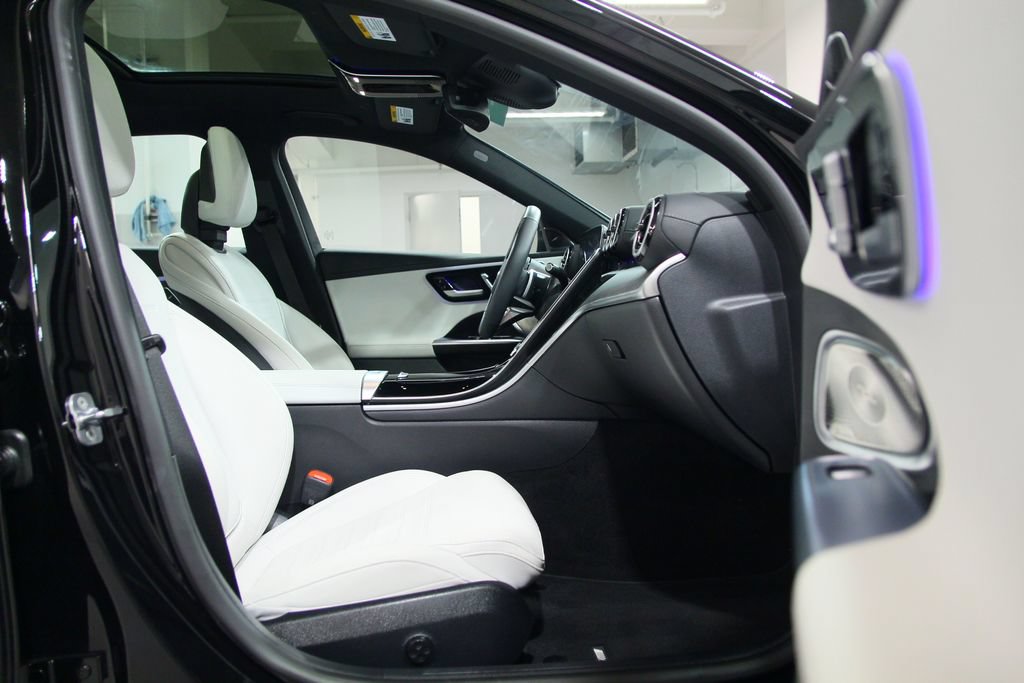 Used 2024 Mercedes-Benz C 300 4MATIC Sedan image 23