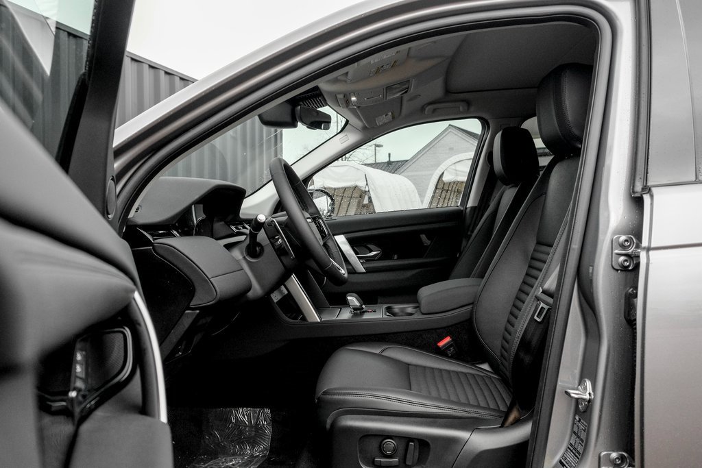 New 2025 Land Rover Discovery Sport S image 10