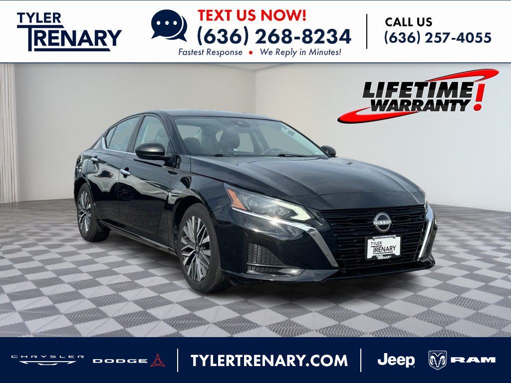 Used 2024 Nissan Altima 2.5 SV