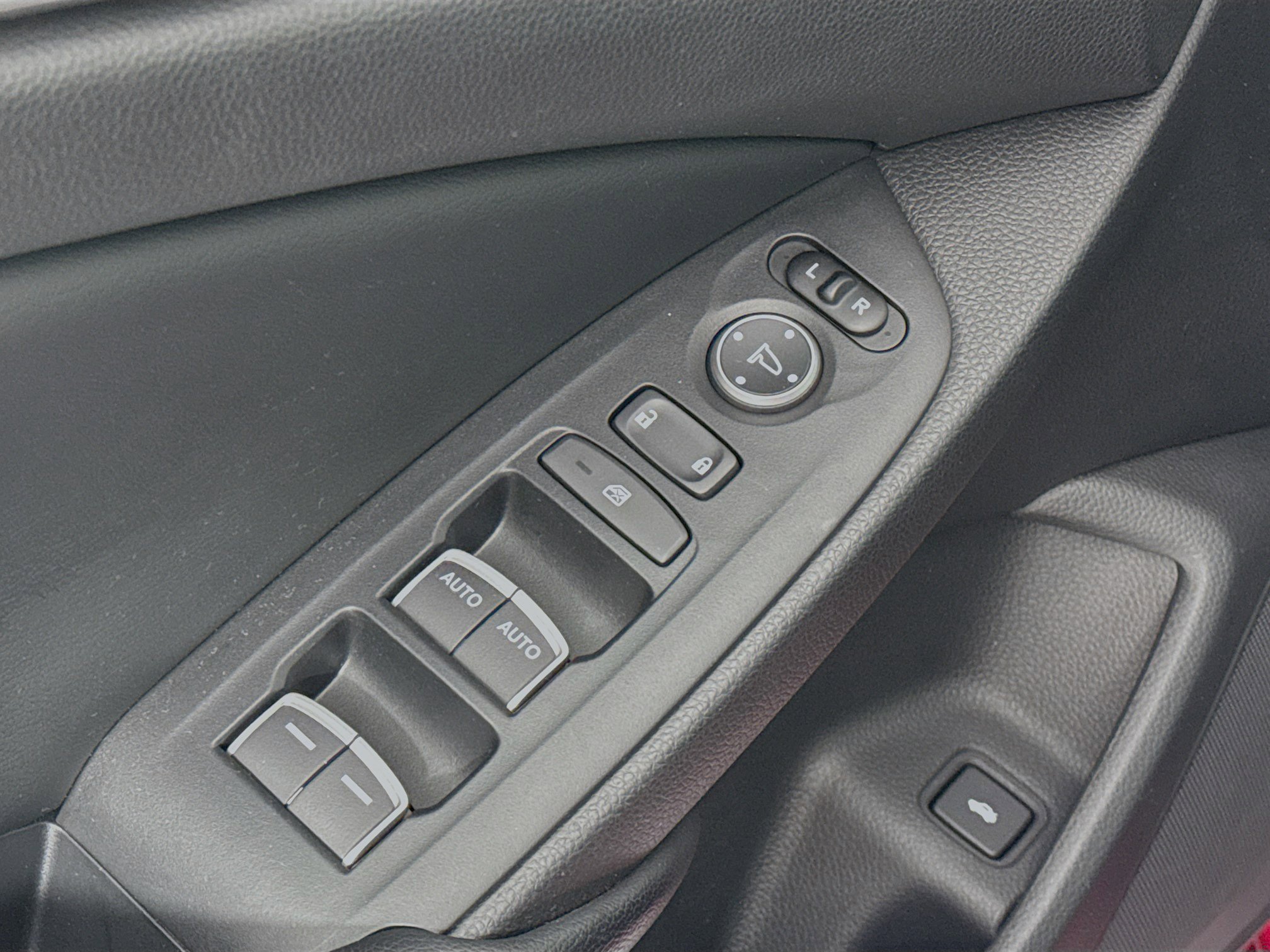 Certified 2018 Honda Accord Sport image 17