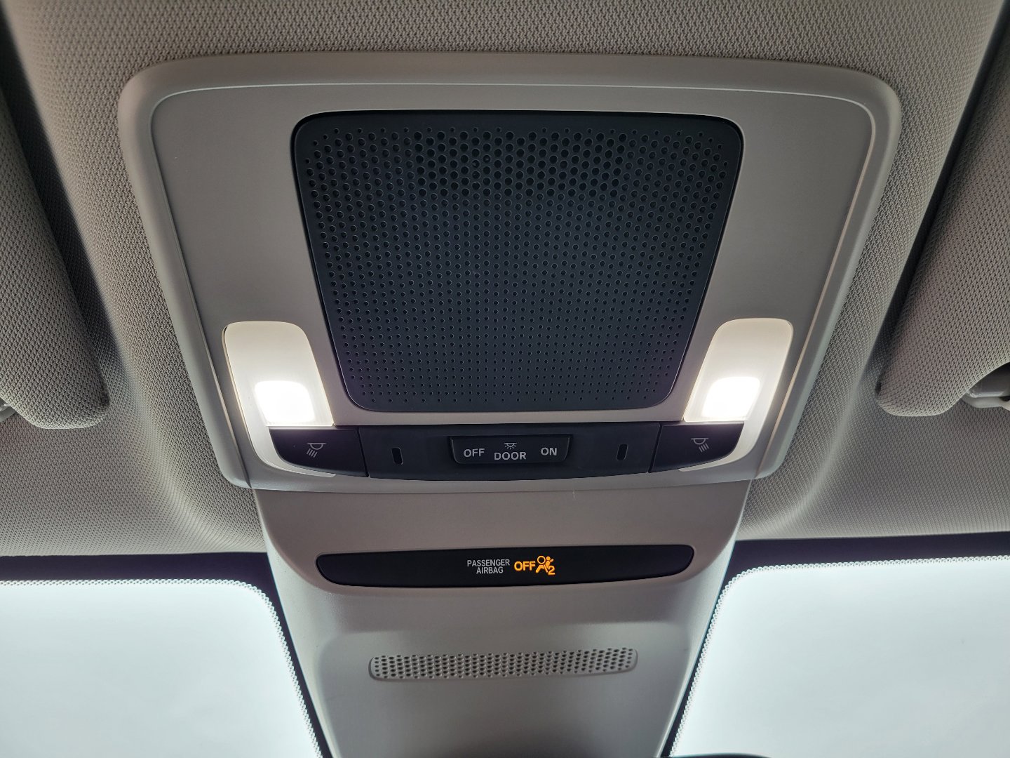 Certified 2025 Honda HR-V LX image 30