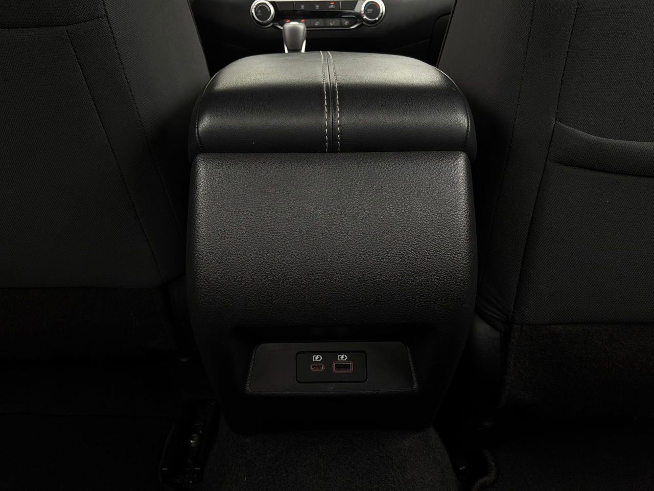 Used 2025 Nissan Altima 2.5 SV FWD image 12