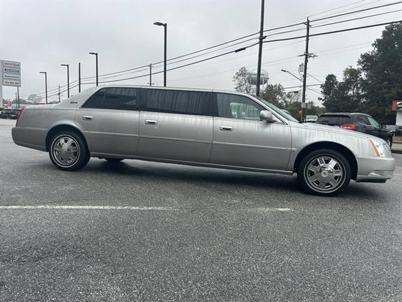 Used 2008 Cadillac DTS Limousine FWD image 3