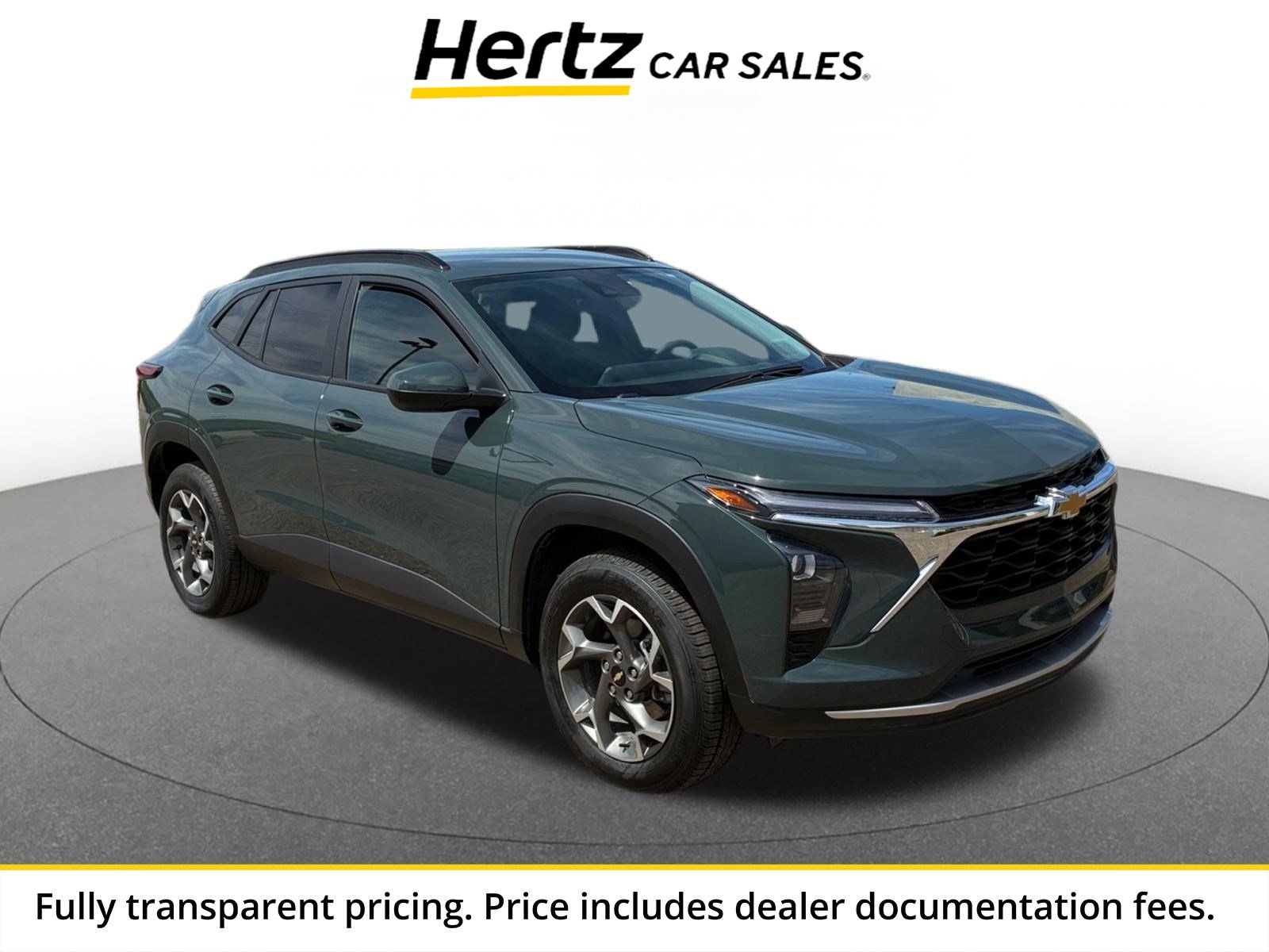 Used 2025 Chevrolet Trax LT FWD image 1