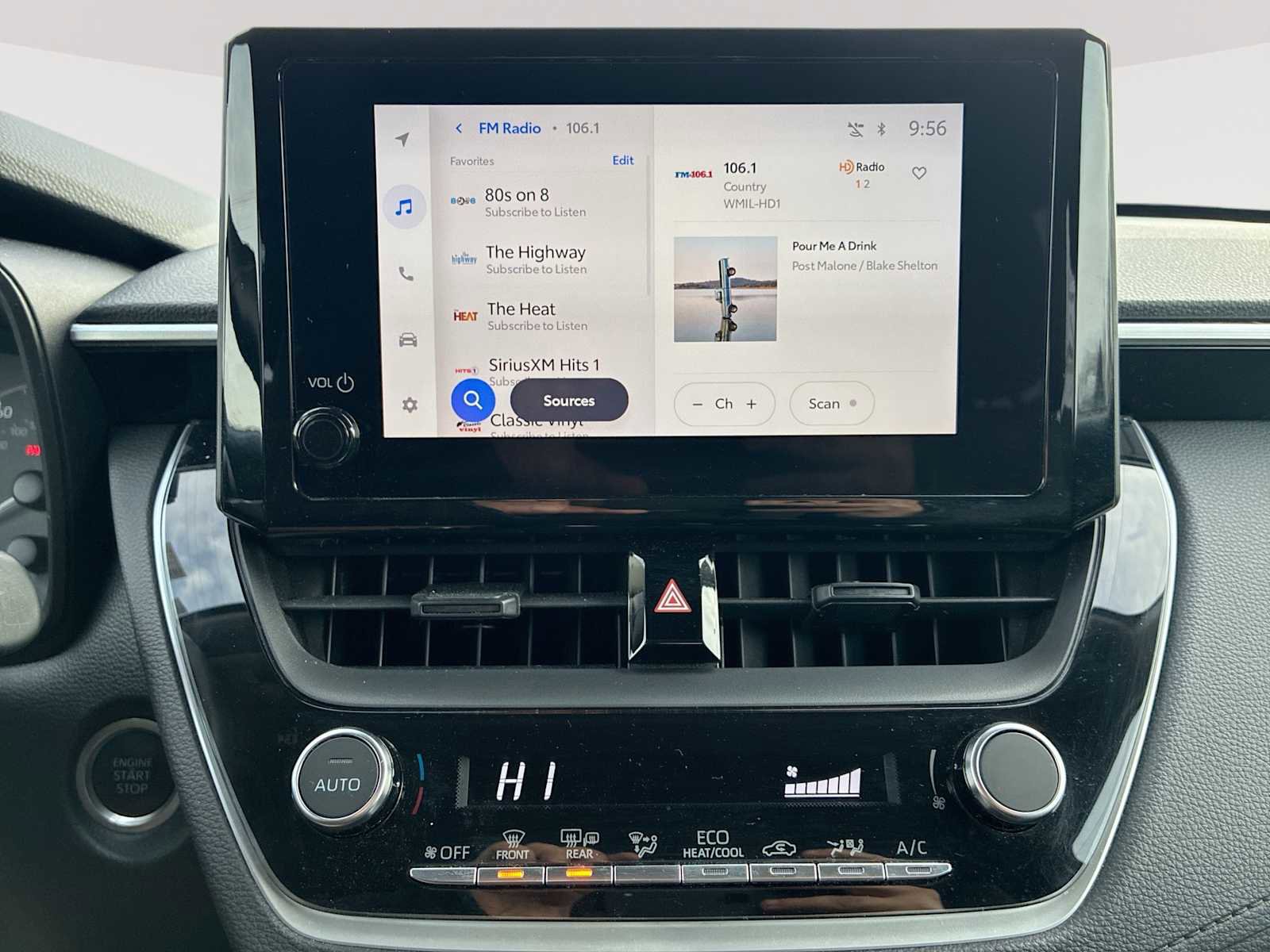 Used 2023 Toyota Corolla Cross LE image 13