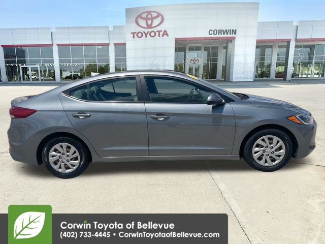 Used 2017 Hyundai Elantra SE FWD image 6