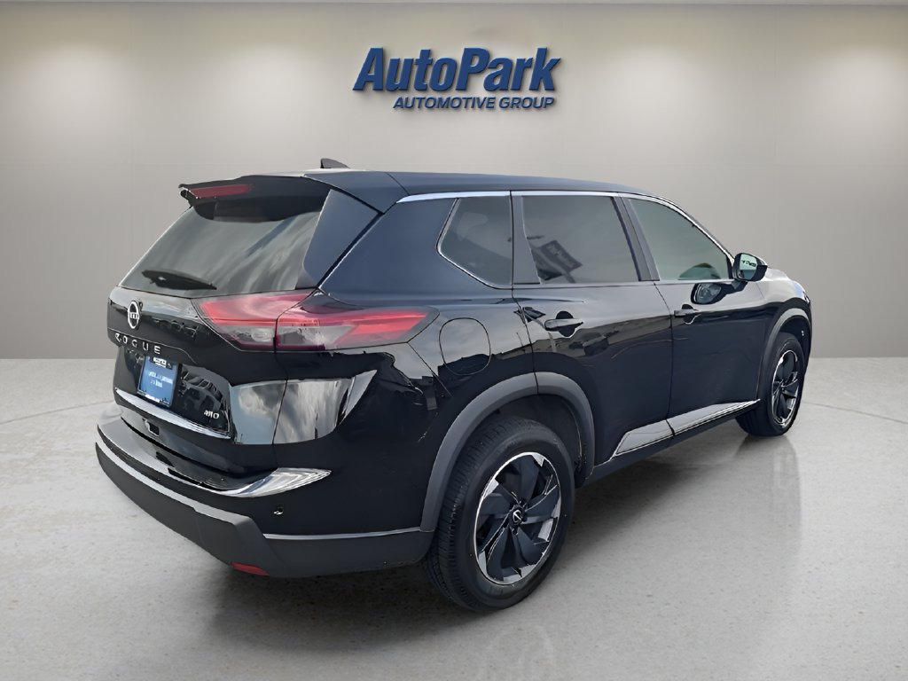 Used 2025 Nissan Rogue SV AWD/4WD image 7