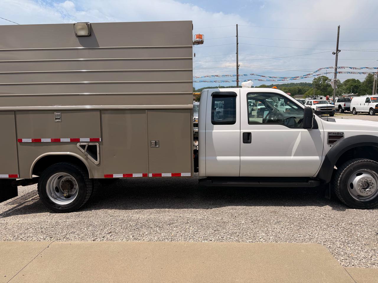 Used 2008 Ford F450 XL AWD/4WD image 2