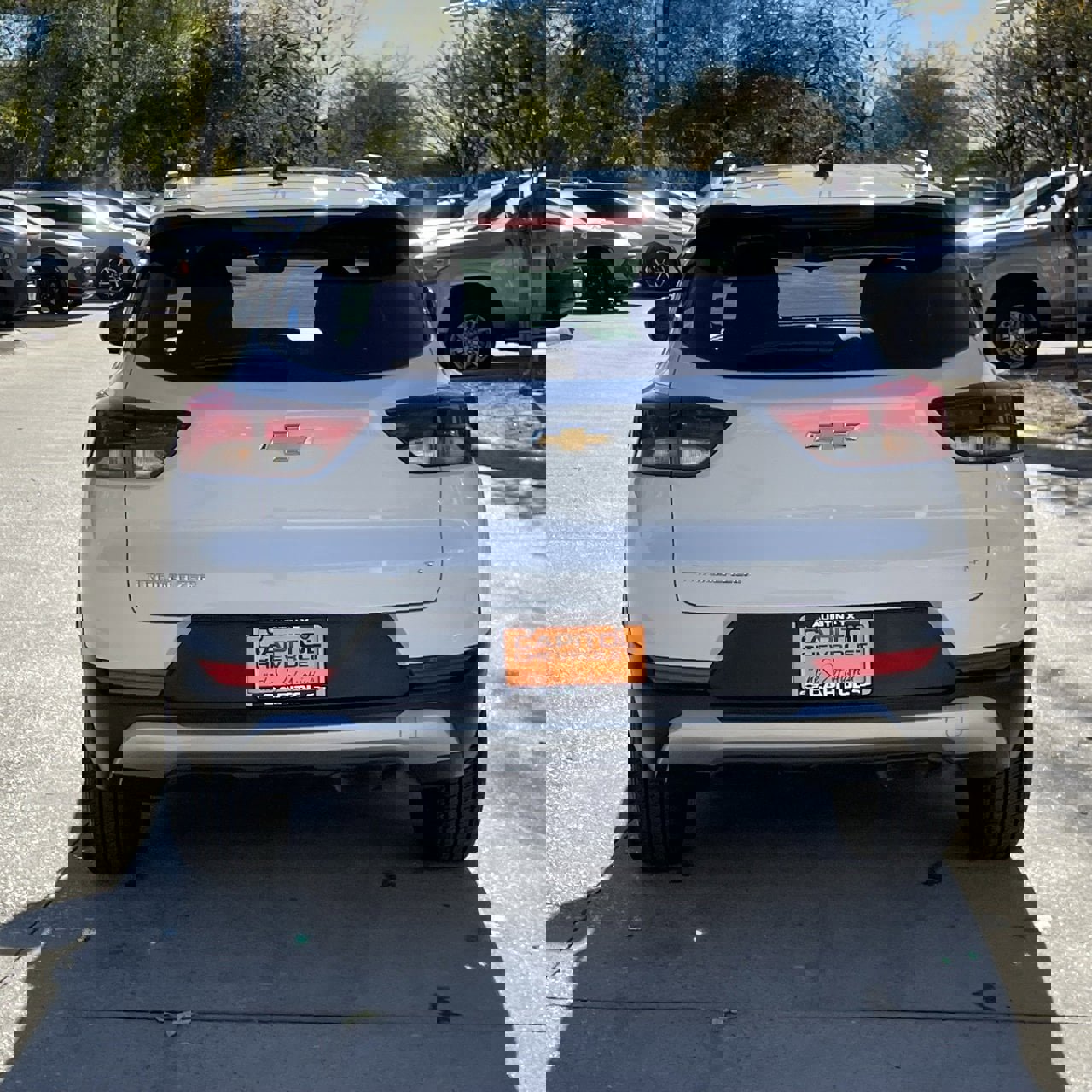 Used 2025 Chevrolet TrailBlazer LT image 5