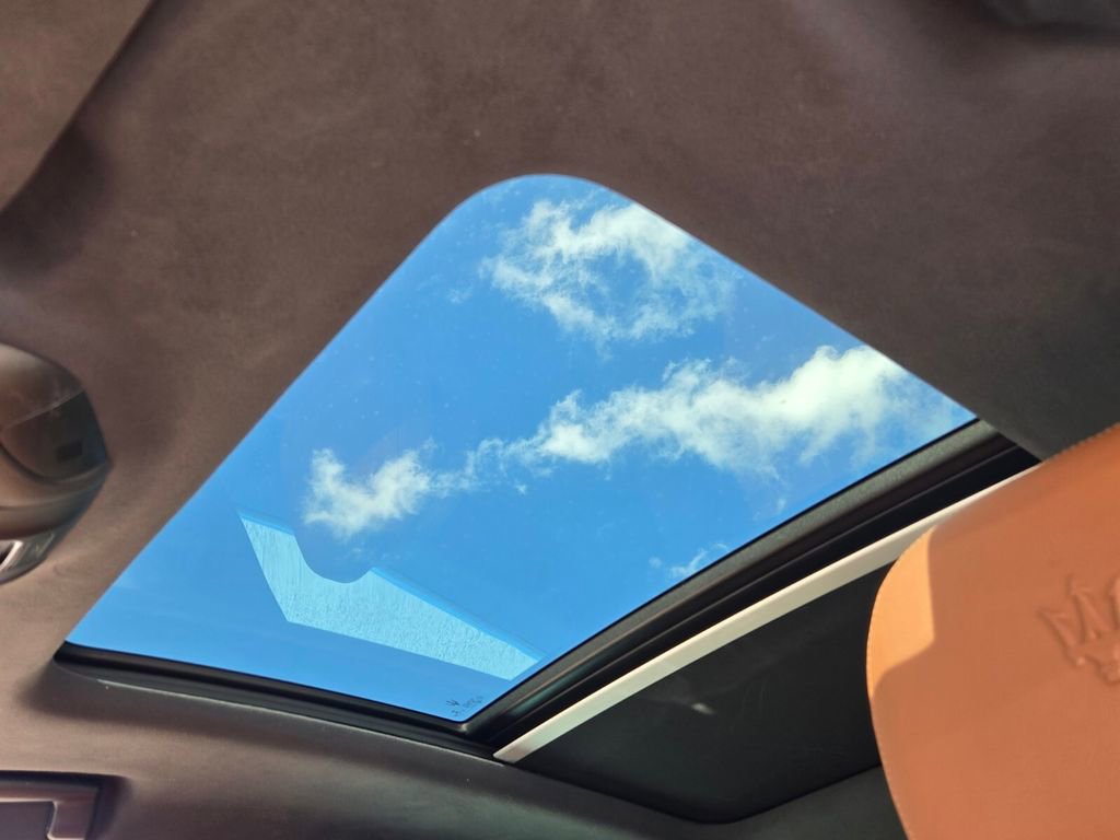 Used 2023 Maserati Levante GT image 21