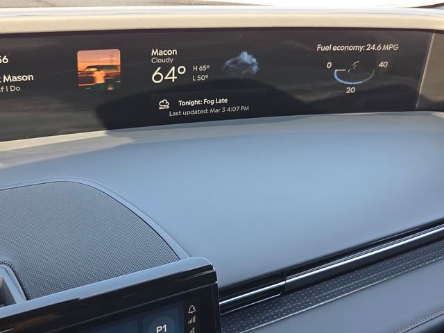 Used 2025 Lincoln Nautilus Reserve w/ Jet Appearance Package image 21