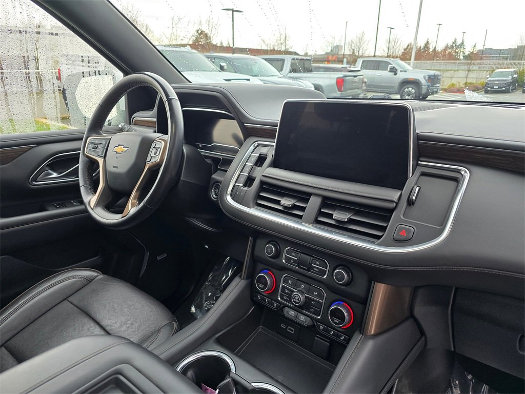 Used 2022 Chevrolet Suburban High Country image 45