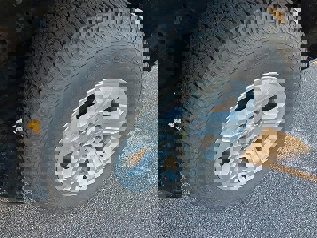 Used 2018 Chevrolet Silverado 1500 LT w/ All Star Edition image 17