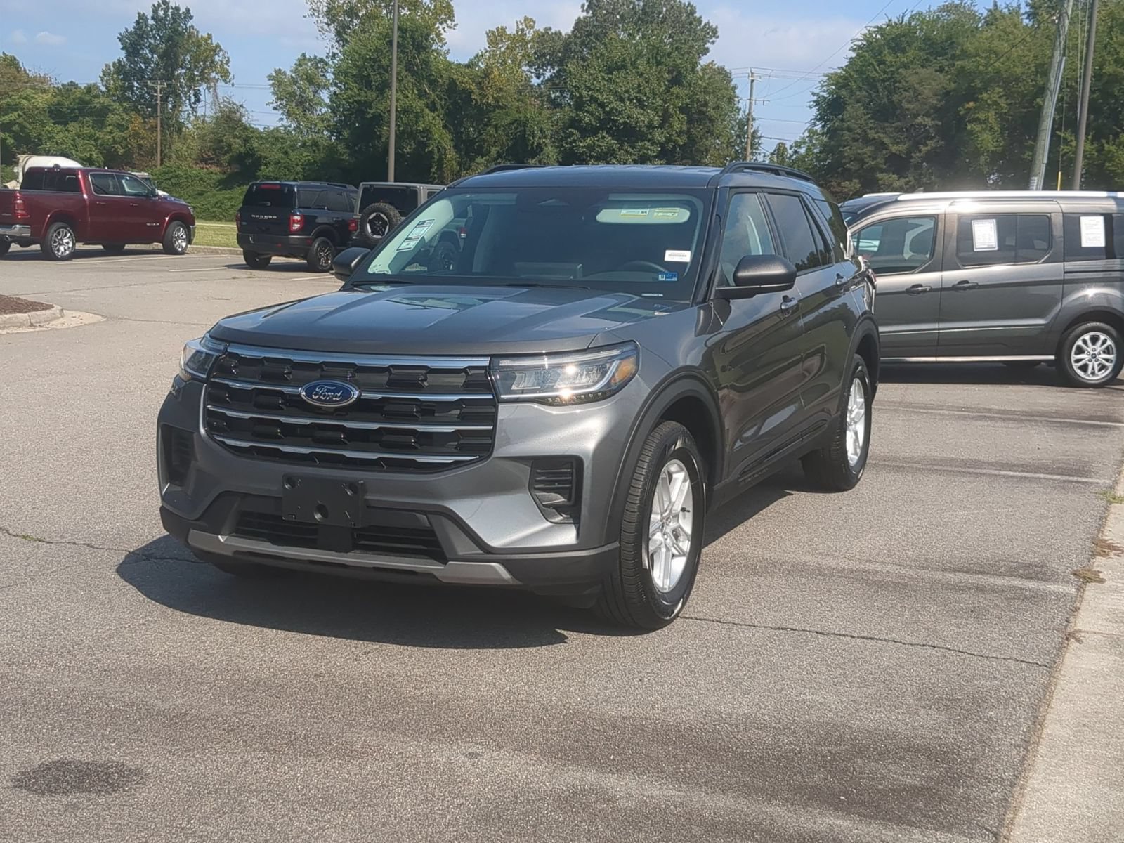 New 2026 Ford Explorer Active AWD/4WD image 7
