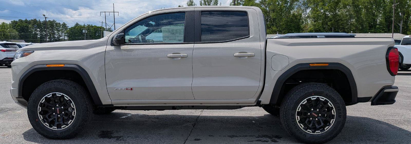 New 2026 GMC Canyon AT4 w/ Technology Plus Package AWD/4WD image 6