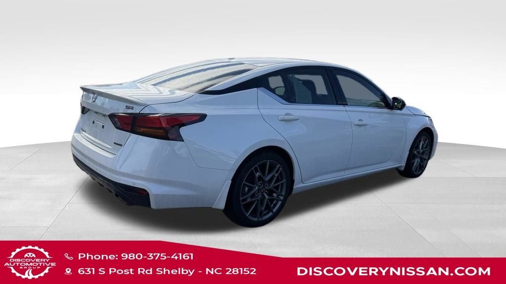 Certified 2024 Nissan Altima 2.0 SR FWD image 7